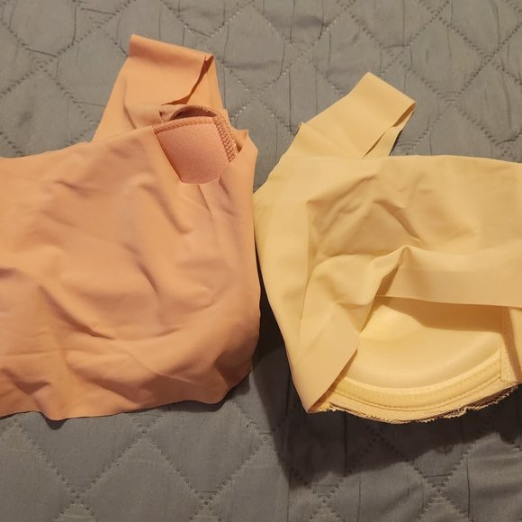 Bras - Picture 2 of 5